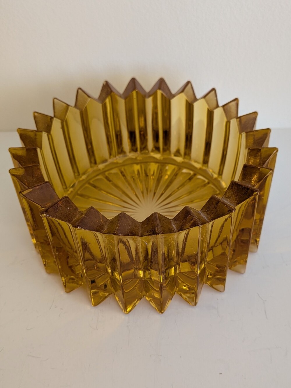 Vtg Amber Glass radial sunburst bowl ashtray star-shaped spiked edging Czech?